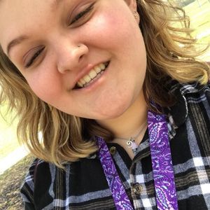 Meet your Posher, Casie